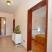 Apartmaji Stradioti, zasebne nastanitve v mestu Obala bogisici, Črna gora - Soba I-kupatilo ulaz